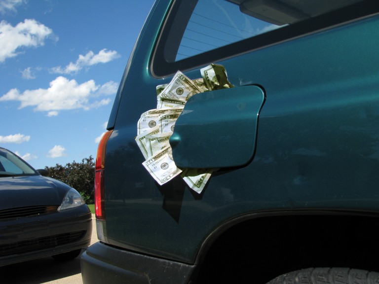 ขับรถดีแล้วทำไมเบี้ยประกันภัยรถยนต์ถึงแพงขึ้น ? MoneyHub