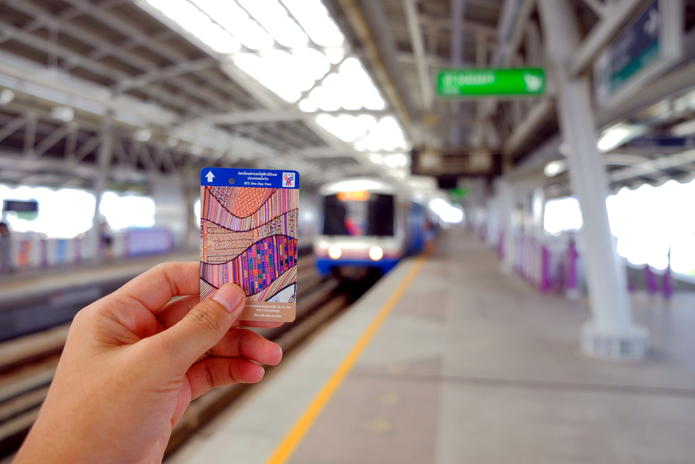 the-20-baht-flat-rate-electric-train-fare-policy-has-been-approved